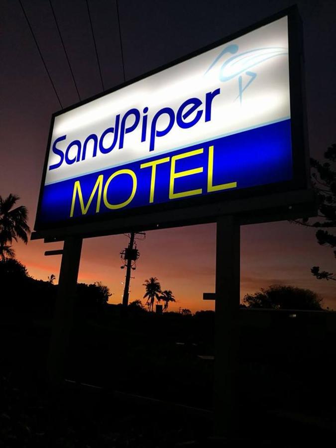 Sandpiper Motel Sarina المظهر الخارجي الصورة